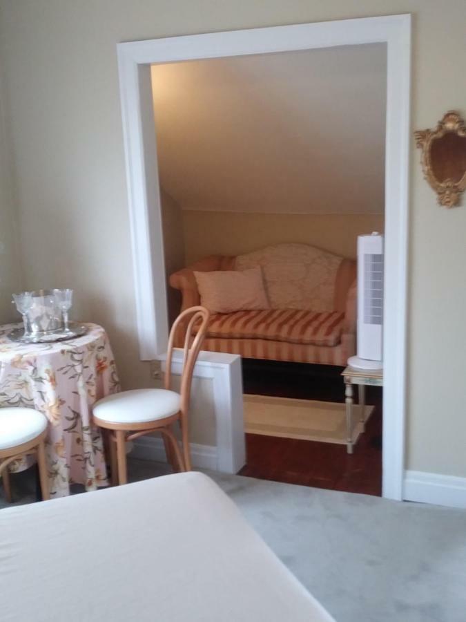 The Guest House At The Regina House Tea Room Moosic Bagian luar foto